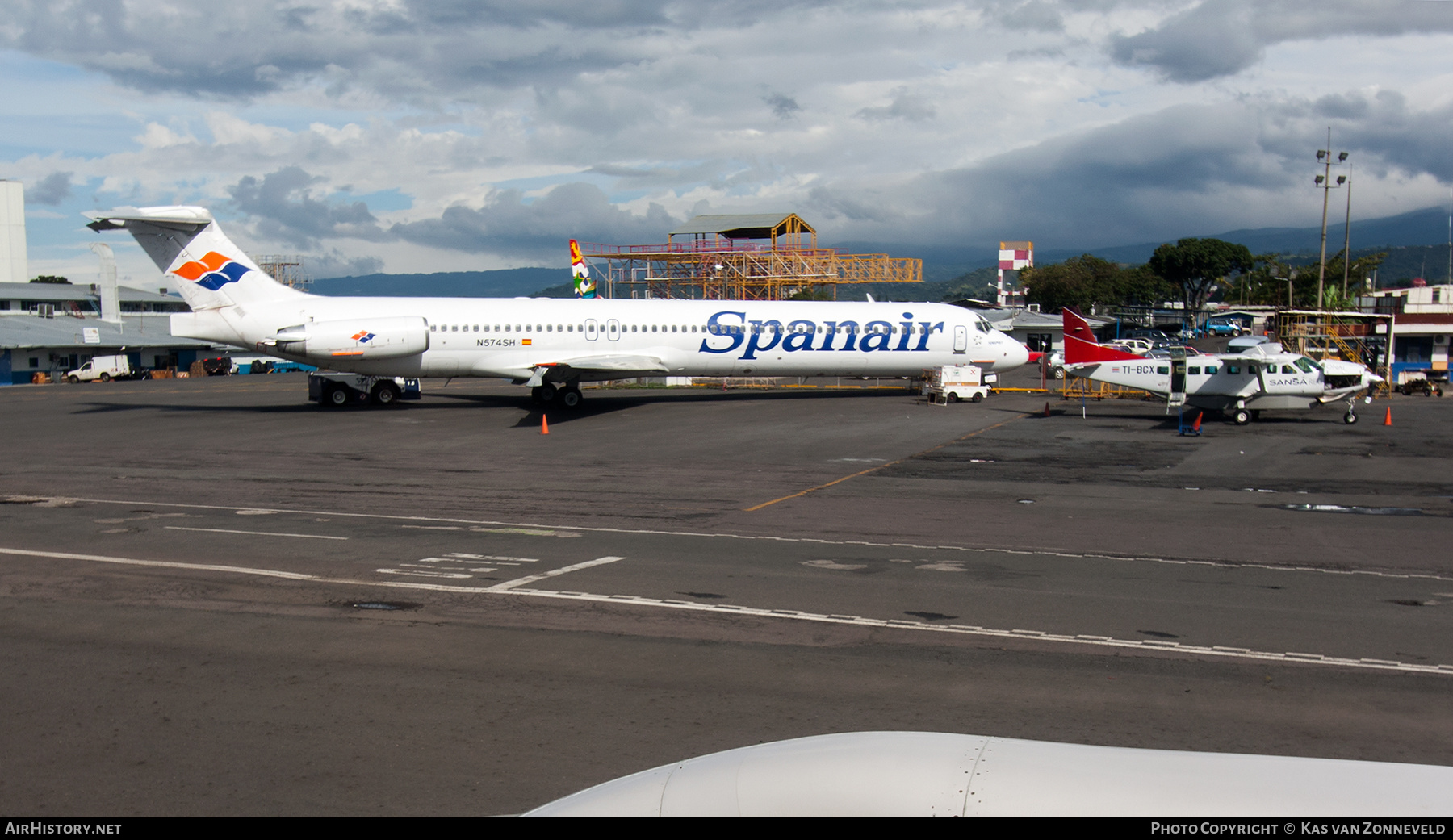 Aircraft Photo of N574SH | McDonnell Douglas MD-82 (DC-9-82) | Spanair | AirHistory.net #602532