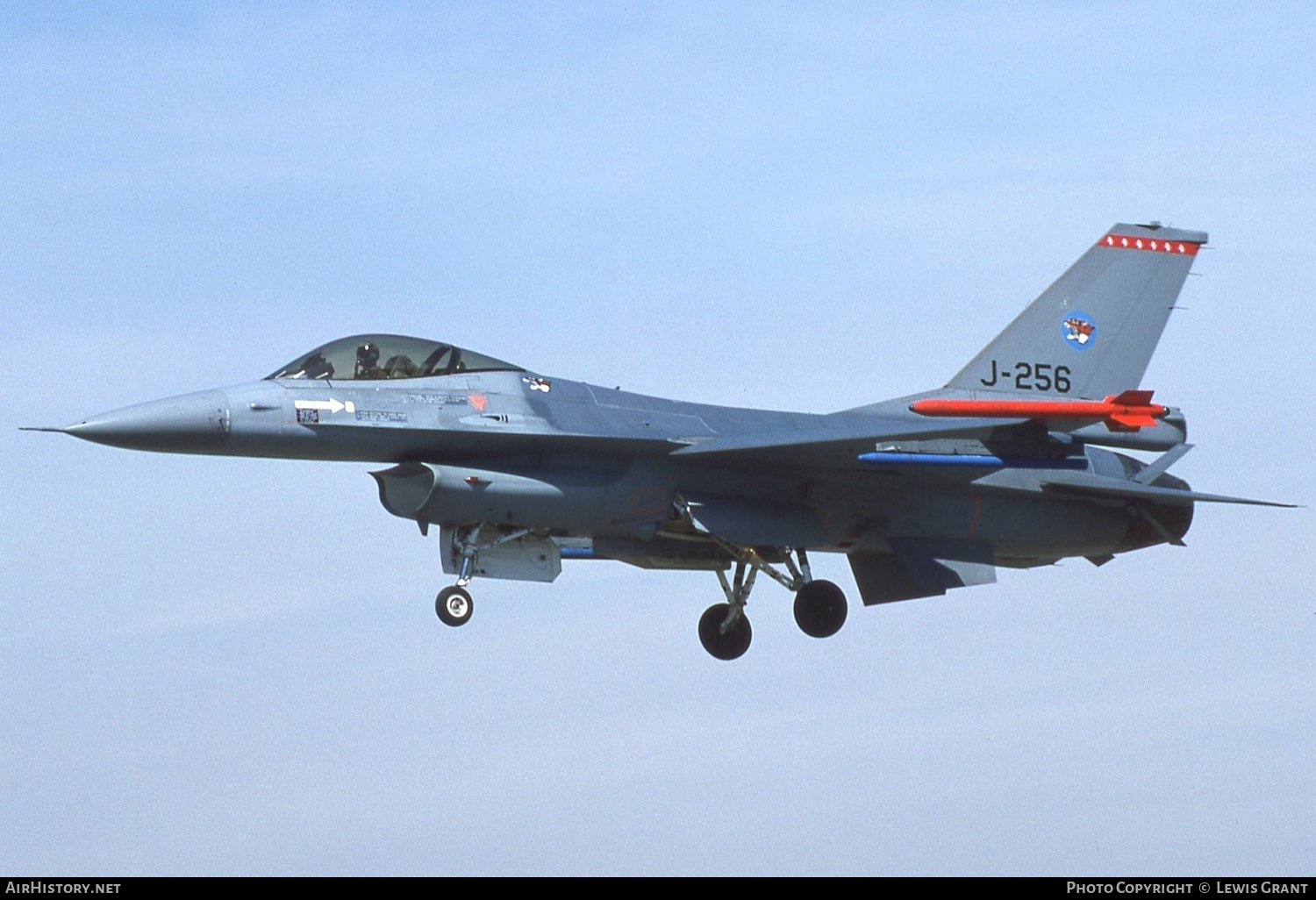 Aircraft Photo of J-256 | General Dynamics F-16A Fighting Falcon | Netherlands - Air Force | AirHistory.net #602537