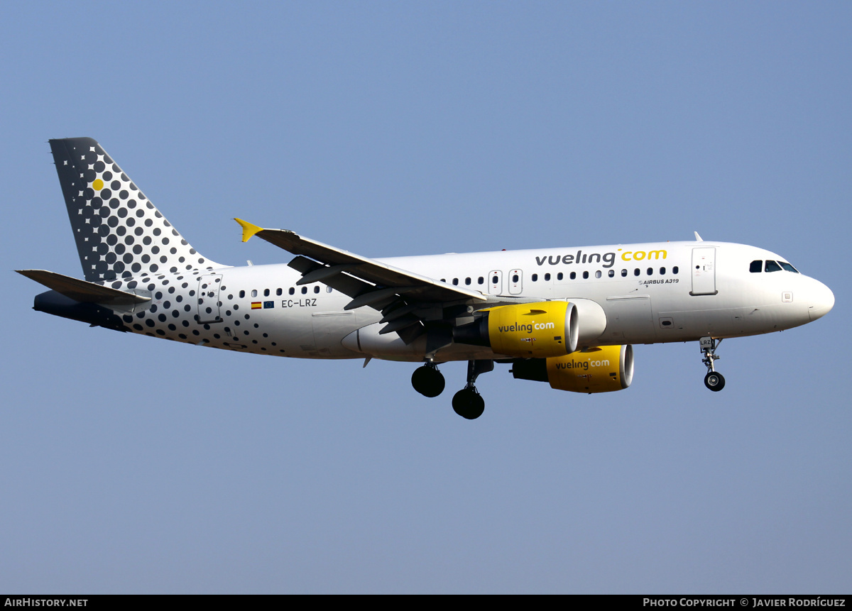 Aircraft Photo of EC-LRZ | Airbus A319-112 | Vueling Airlines | AirHistory.net #602650