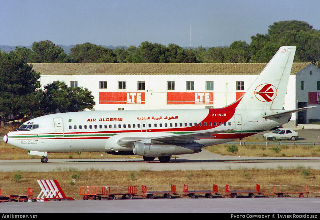 Aircraft Photo of 7T-VJB | Boeing 737-2T4/Adv | Air Algérie | AirHistory.net #602651