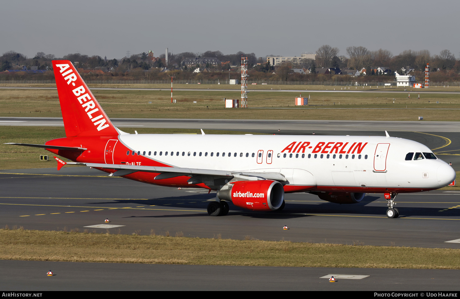 Aircraft Photo of D-ALTF | Airbus A320-214 | Air Berlin | AirHistory.net #602665