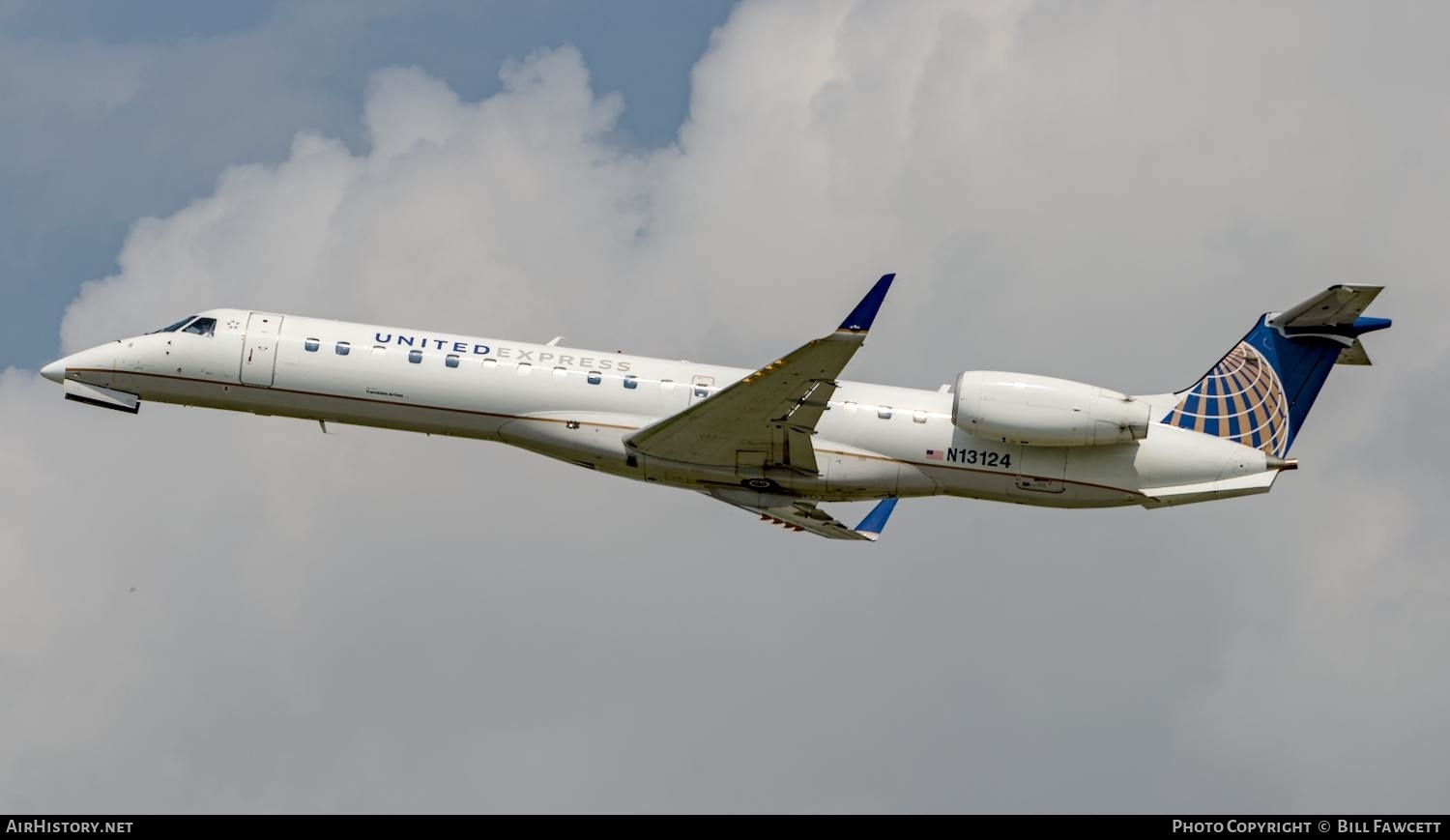 Aircraft Photo of N13124 | Embraer ERJ-145XR (EMB-145XR) | United Express | AirHistory.net #602710