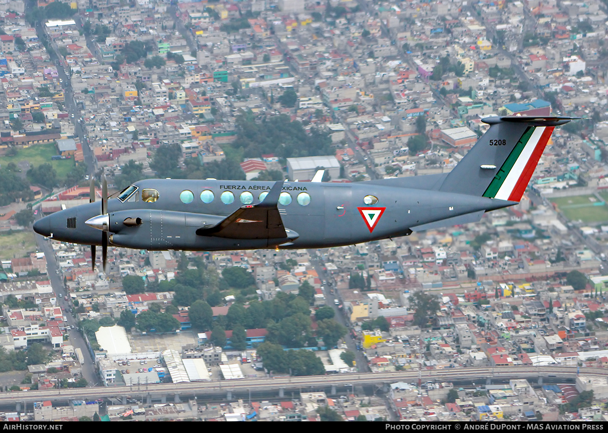Aircraft Photo of 5208 | Hawker Beechcraft 350i King Air (B300) | Mexico - Air Force | AirHistory.net #602898