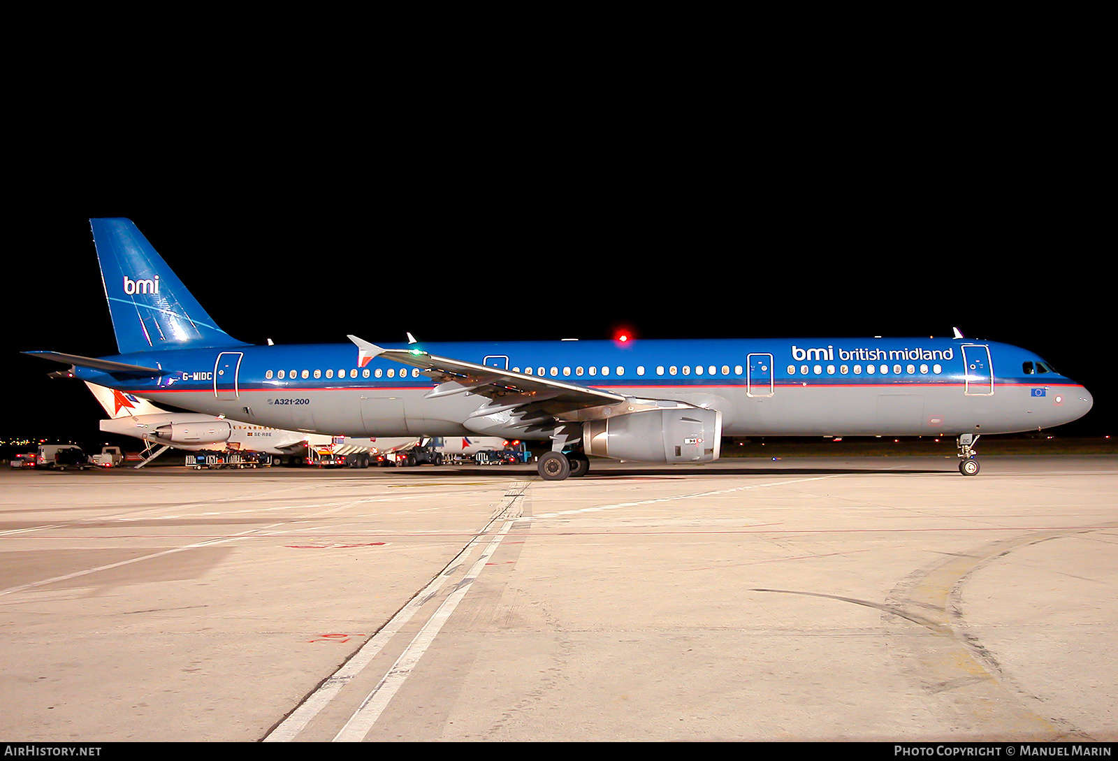 Aircraft Photo of G-MIDC | Airbus A321-231 | BMI - British Midland International | AirHistory.net #602956