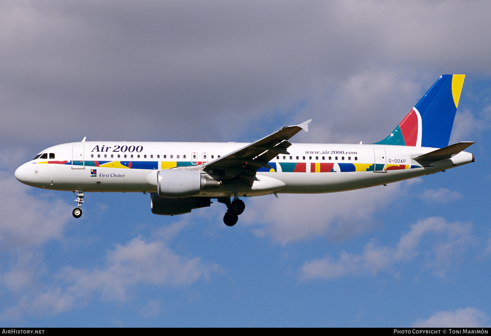 Aircraft Photo of G-OOAP | Airbus A320-214 | Air 2000 | AirHistory.net #602960