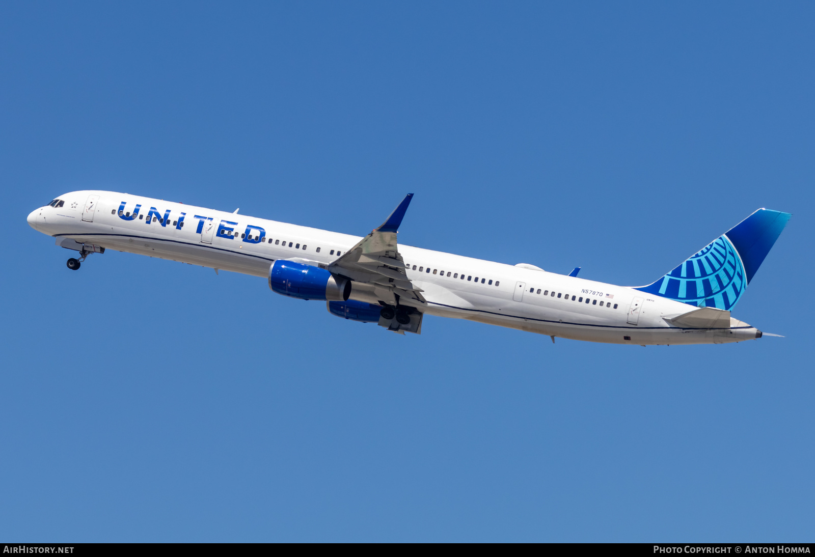 Aircraft Photo of N57870 | Boeing 757-33N | United Airlines | AirHistory.net #603002