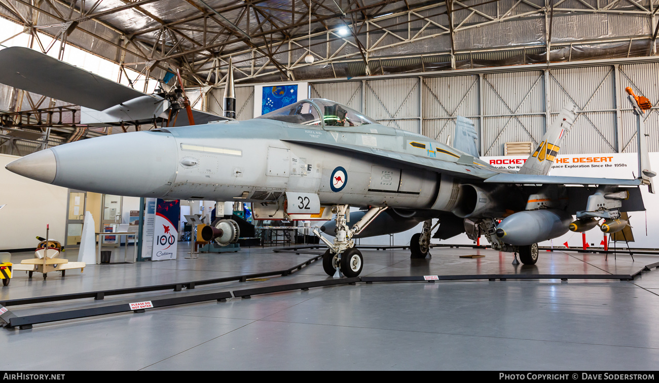 Aircraft Photo of A21-32 | McDonnell Douglas F/A-18A Hornet | Australia - Air Force | AirHistory.net #603018