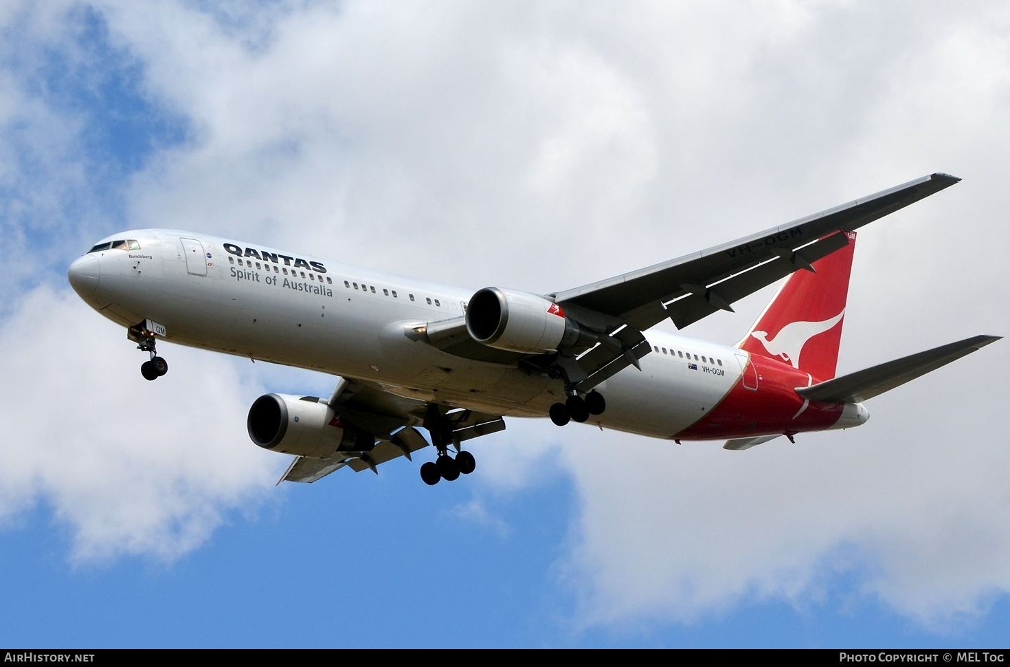 Aircraft Photo of VH-OGM | Boeing 767-338/ER | Qantas | AirHistory.net #603022