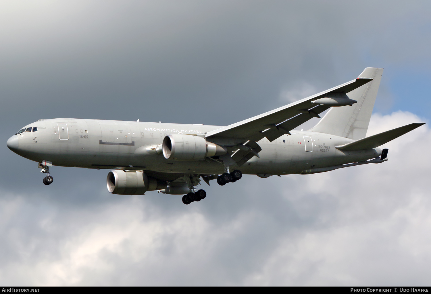 Aircraft Photo of MM62227 | Boeing KC-767A (767-2EY/ER) | Italy - Air Force | AirHistory.net #603098