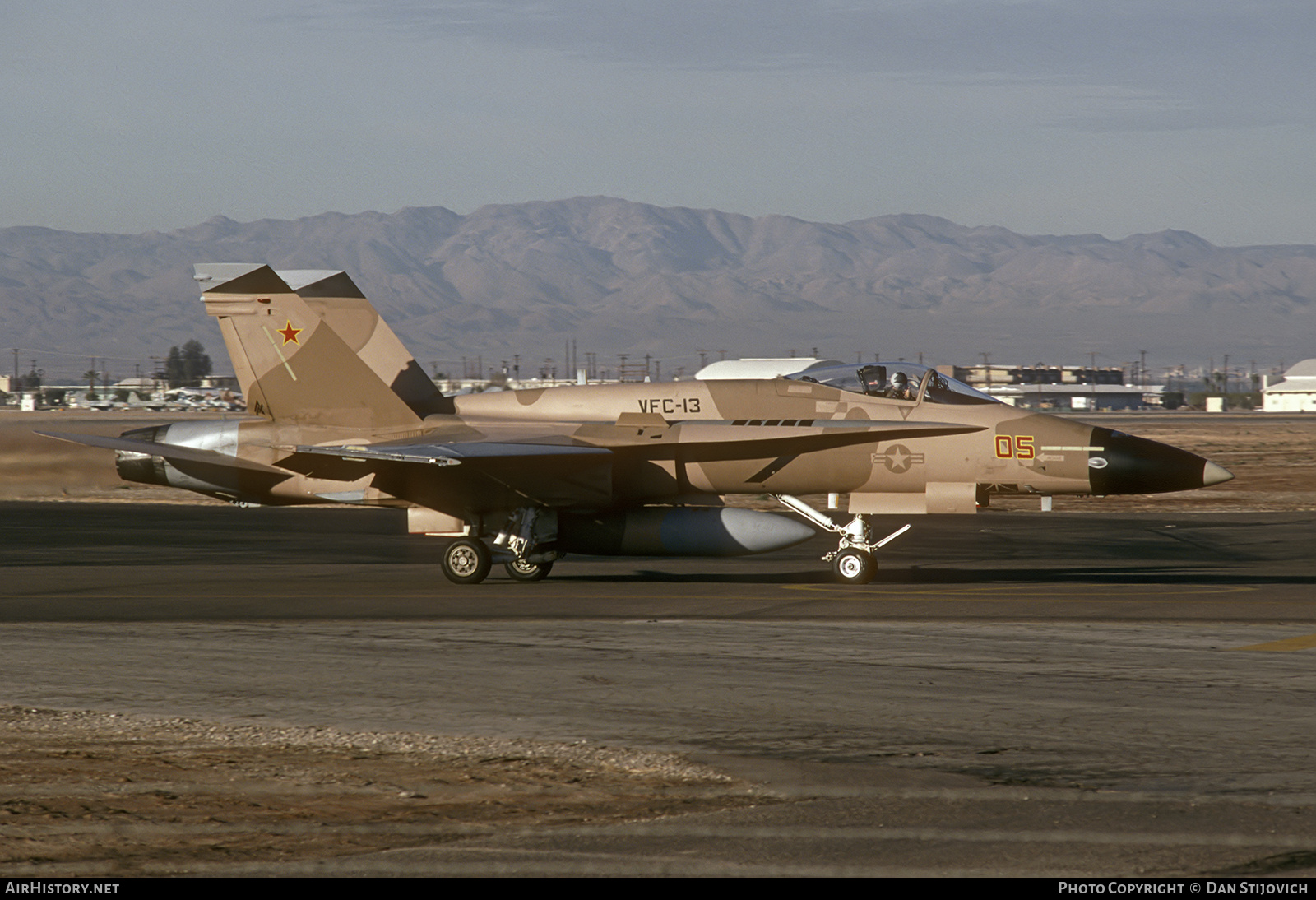 Aircraft Photo of 162411 | McDonnell Douglas F/A-18A Hornet | USA - Navy | AirHistory.net #603116