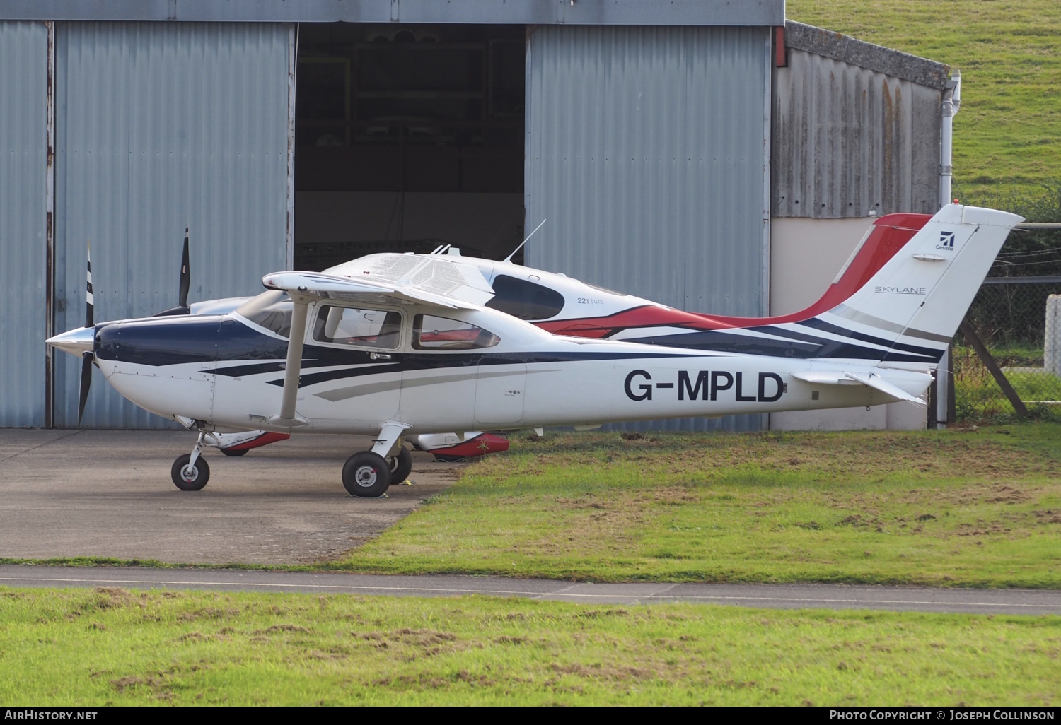 Aircraft Photo of G-MPLD | Cessna 182T Skylane | AirHistory.net #603159