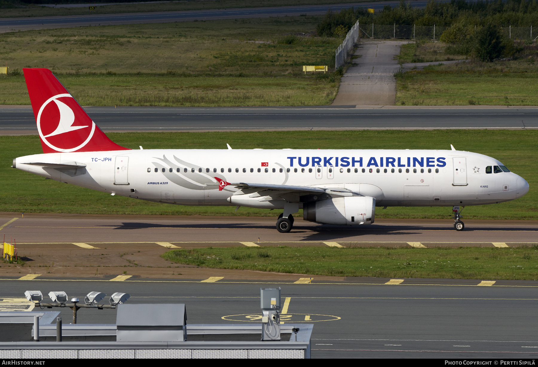 Aircraft Photo of TC-JPH | Airbus A320-232 | Turkish Airlines | AirHistory.net #603165