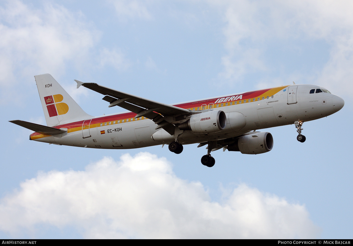 Aircraft Photo of EC-KOH | Airbus A320-214 | Iberia | AirHistory.net #603228