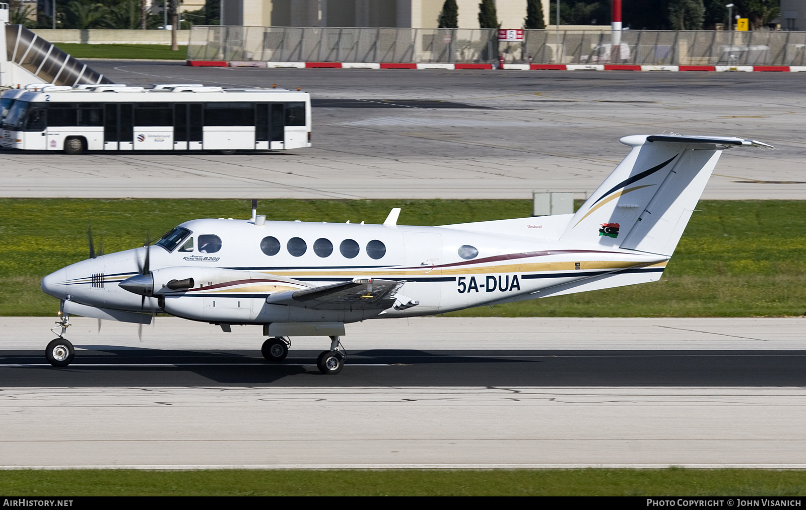 Aircraft Photo of 5A-DUA | Beechcraft B200 King Air | AirHistory.net #603255