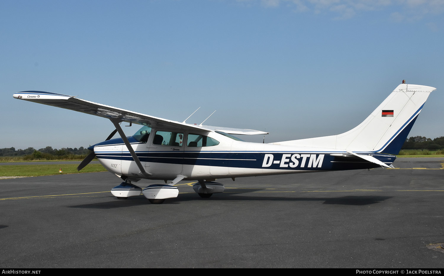 Aircraft Photo of D-ESTM | Cessna 182R Skylane | AirHistory.net #603474