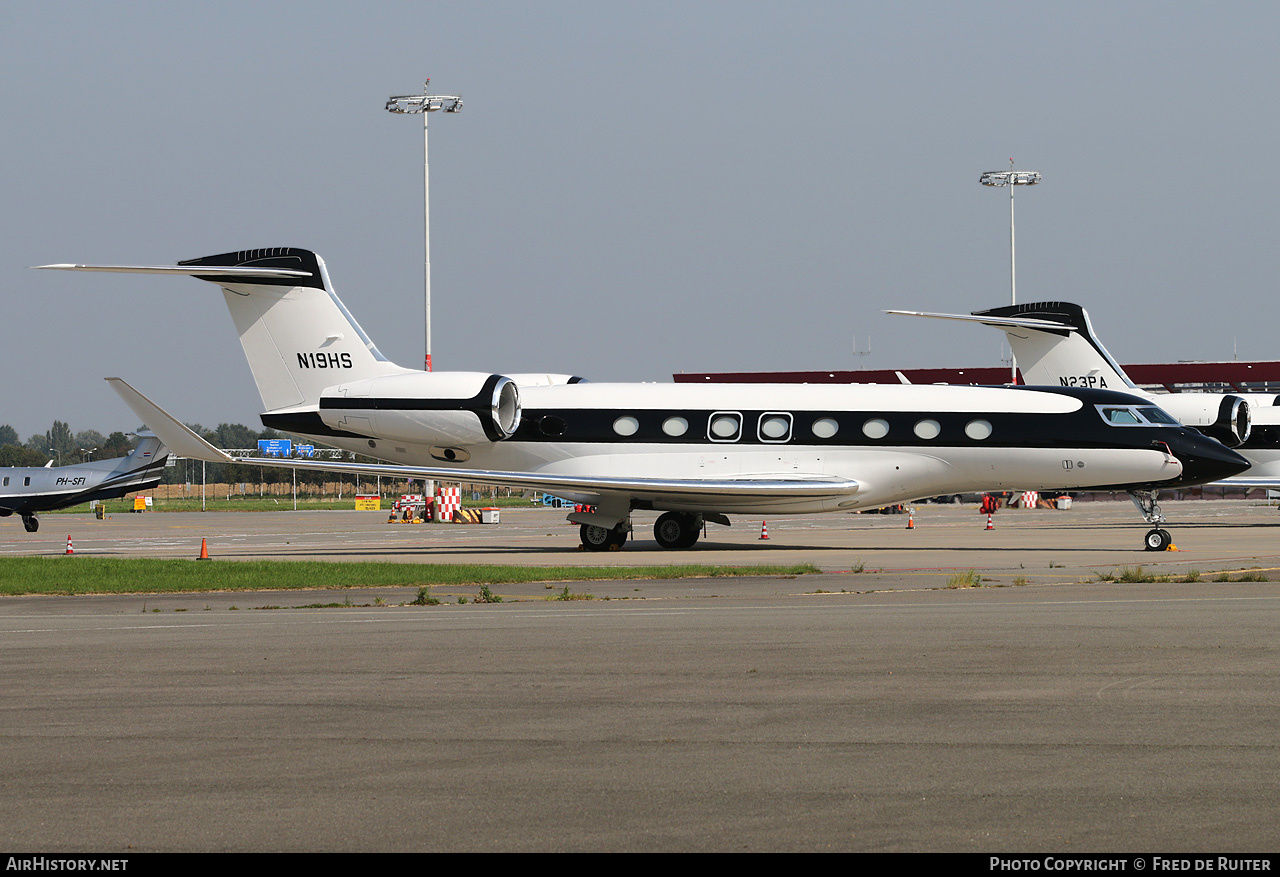 Aircraft Photo of N19HS | Gulfstream Aerospace G650ER (G-VI) | AirHistory.net #603699