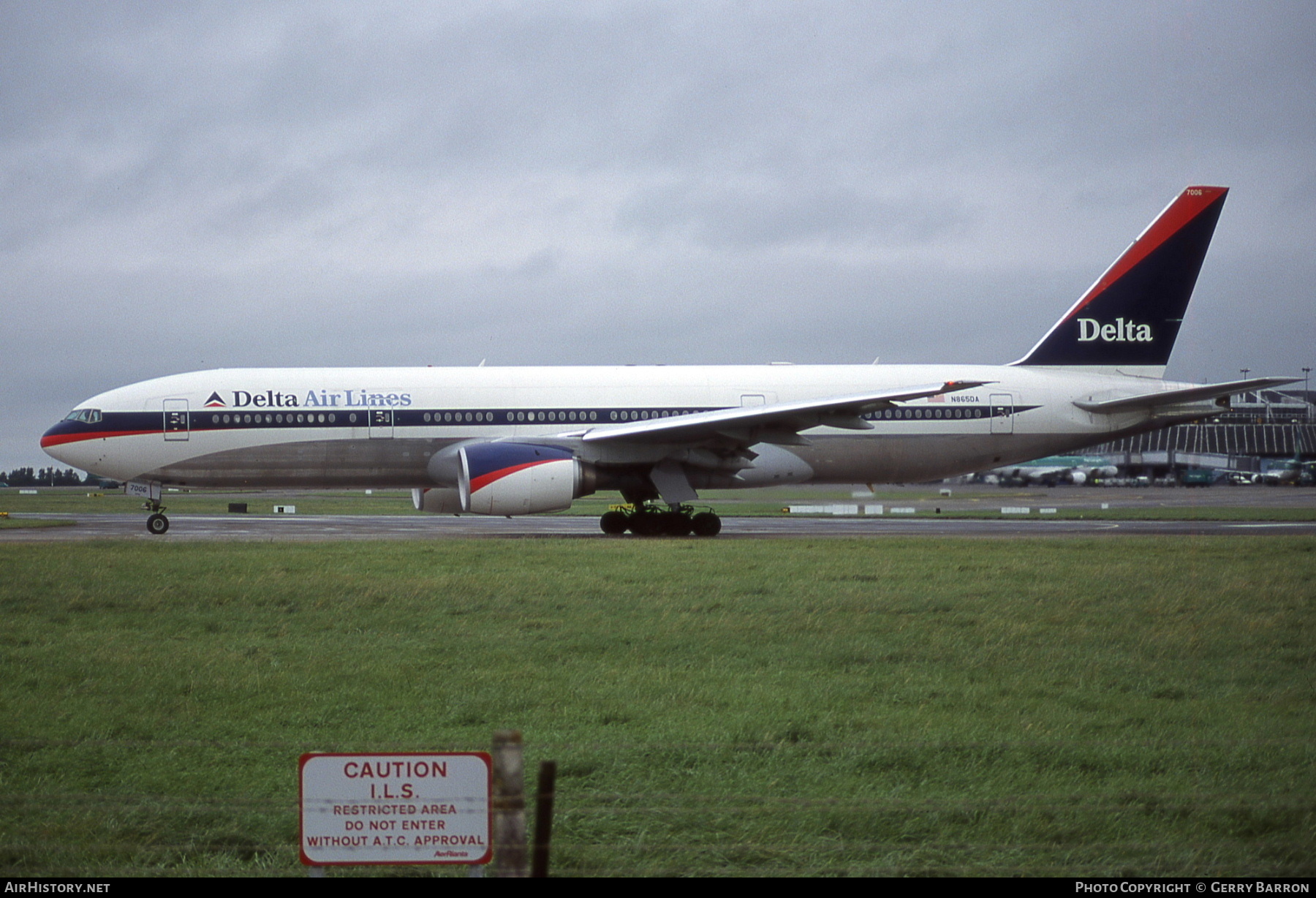 Aircraft Photo of N865DA | Boeing 777-232/ER | Delta Air Lines | AirHistory.net #603780