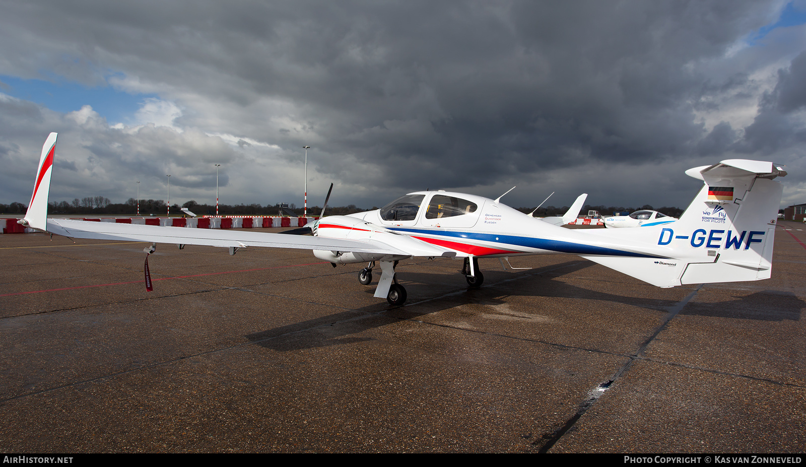 Aircraft Photo of D-GEWF | Diamond DA42 Twin Star | WeFly | AirHistory.net #603956