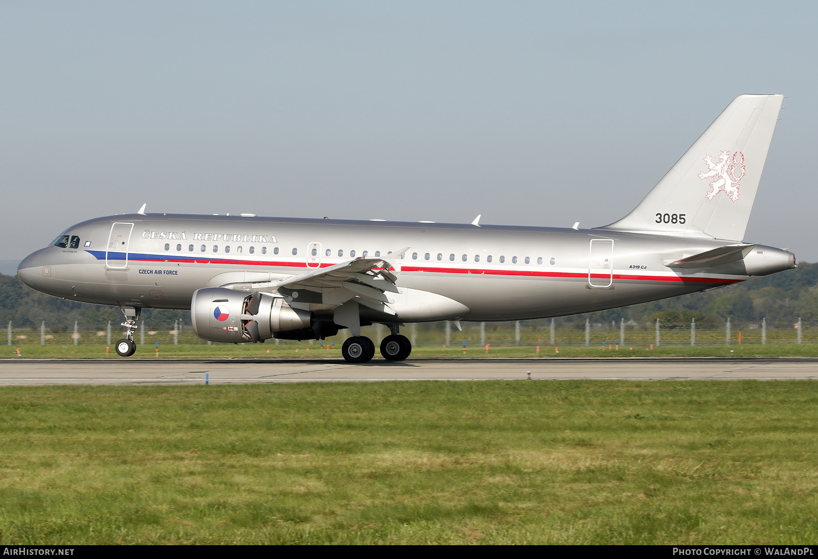 Aircraft Photo of 3085 | Airbus ACJ319 (A319-115/CJ) | Czechia - Air Force | AirHistory.net #603969
