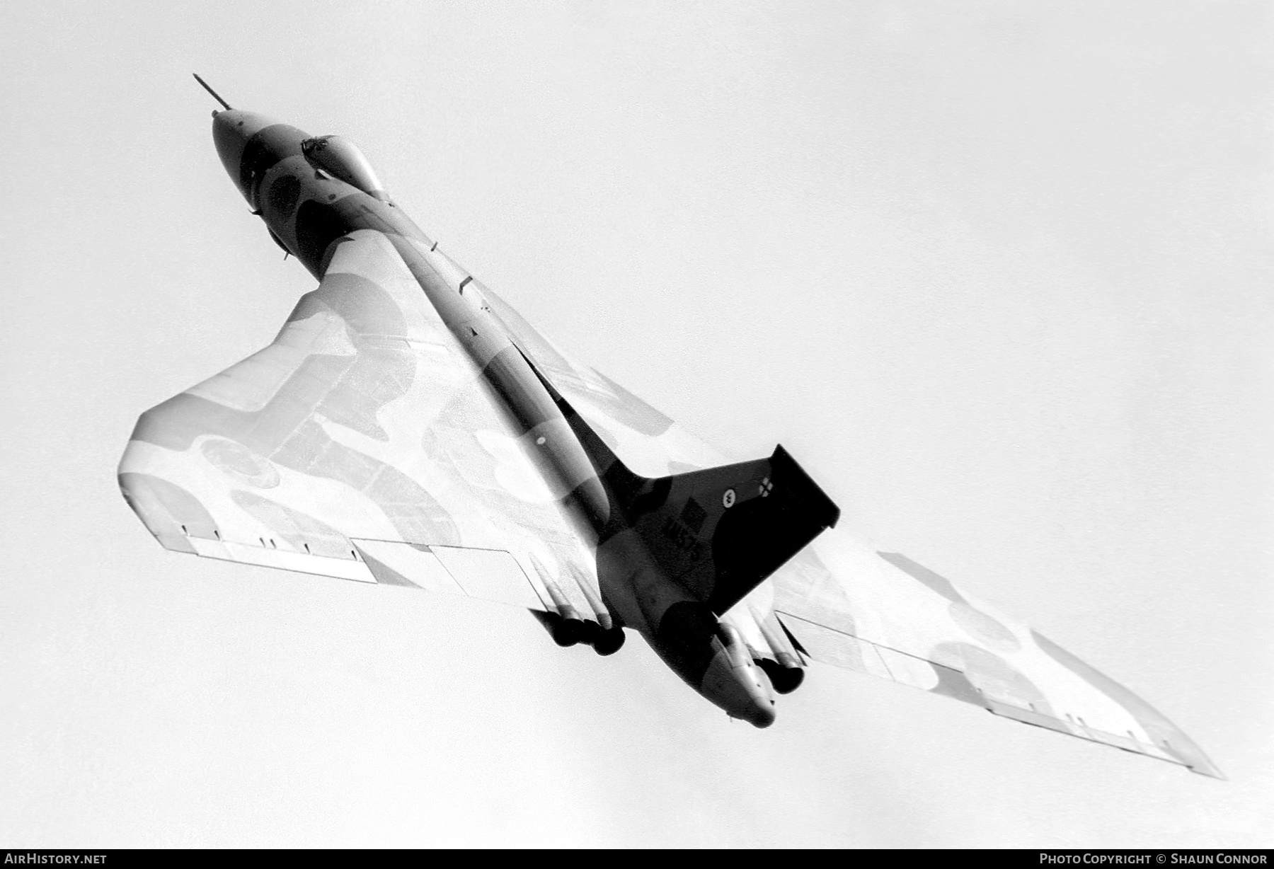 Aircraft Photo of XM575 | Avro 698 Vulcan B.2A | UK - Air Force | AirHistory.net #604015