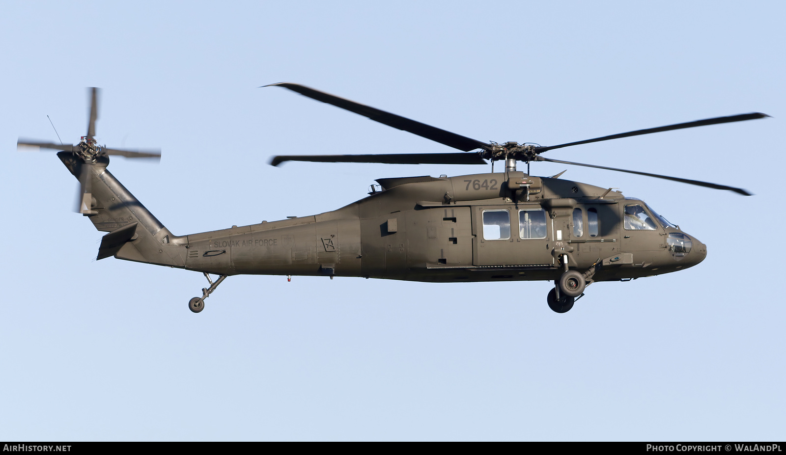 Aircraft Photo of 7642 | Sikorsky UH-60M Black Hawk (S-70A) | Slovakia - Air Force | AirHistory.net #604063