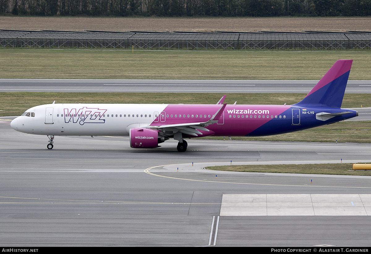 Aircraft Photo of HA-LVQ | Airbus A321-271NX | Wizz Air | AirHistory.net #604357