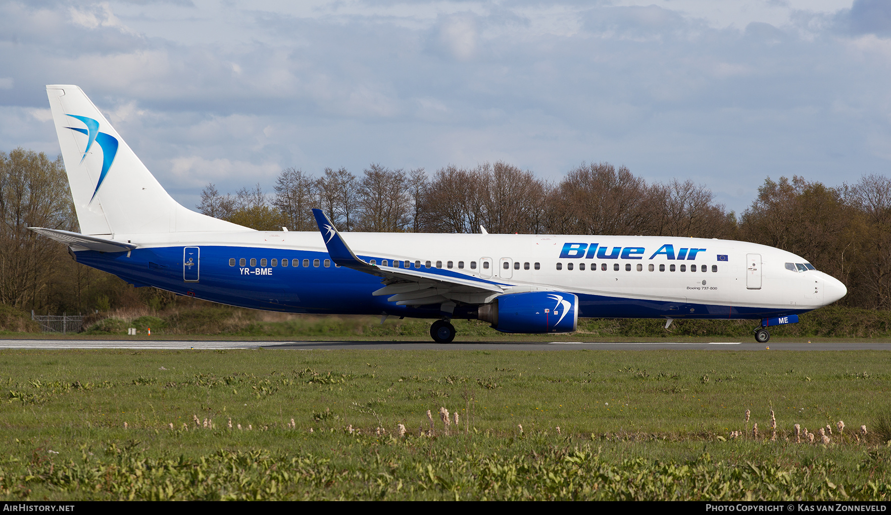 Aircraft Photo of YR-BME | Boeing 737-86N | Blue Air | AirHistory.net #604462