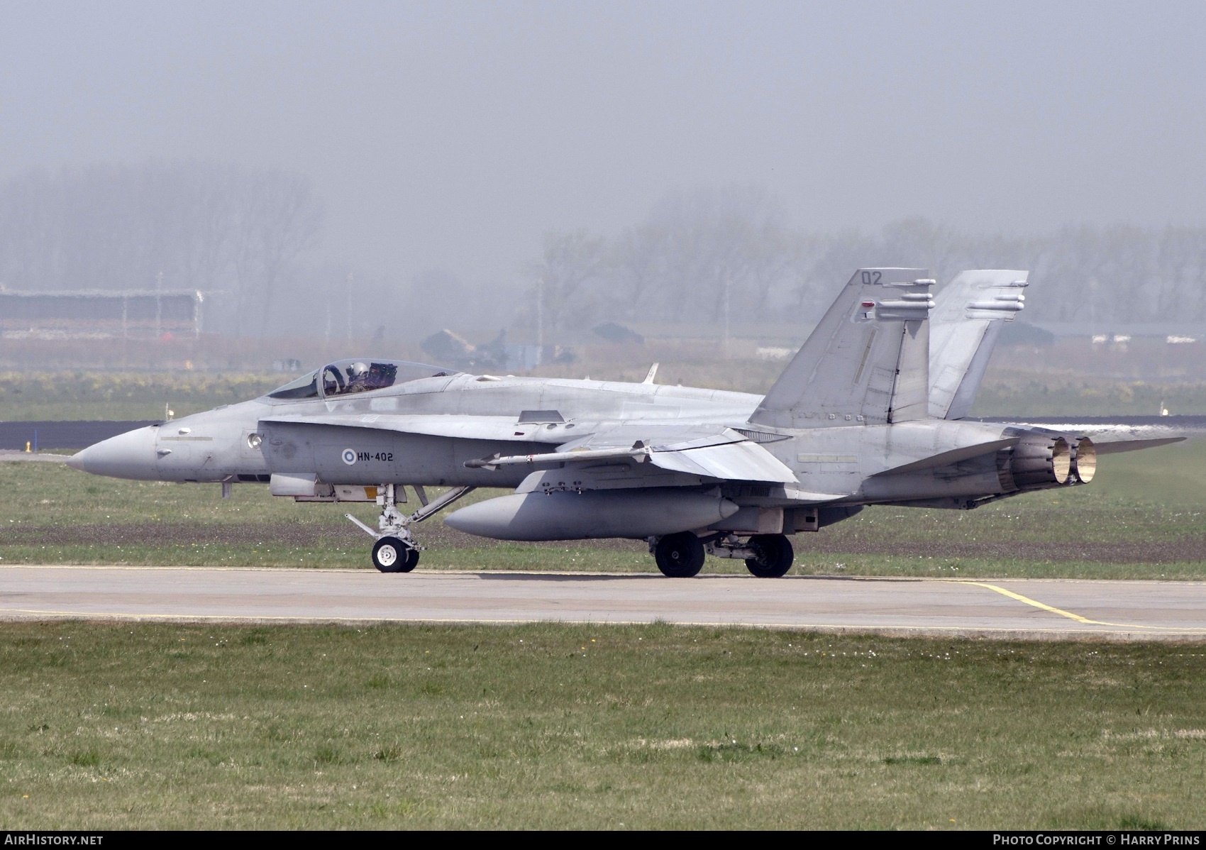 Aircraft Photo of HN-402 | McDonnell Douglas F/A-18C Hornet | Finland - Air Force | AirHistory.net #604465