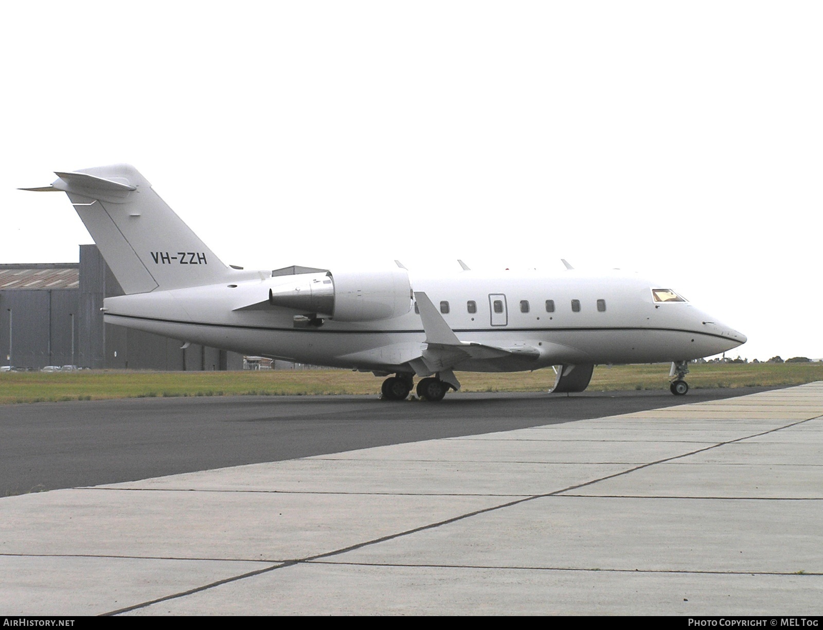 Aircraft Photo of VH-ZZH | Bombardier Challenger 604 (CL-600-2B16) | AirHistory.net #604520
