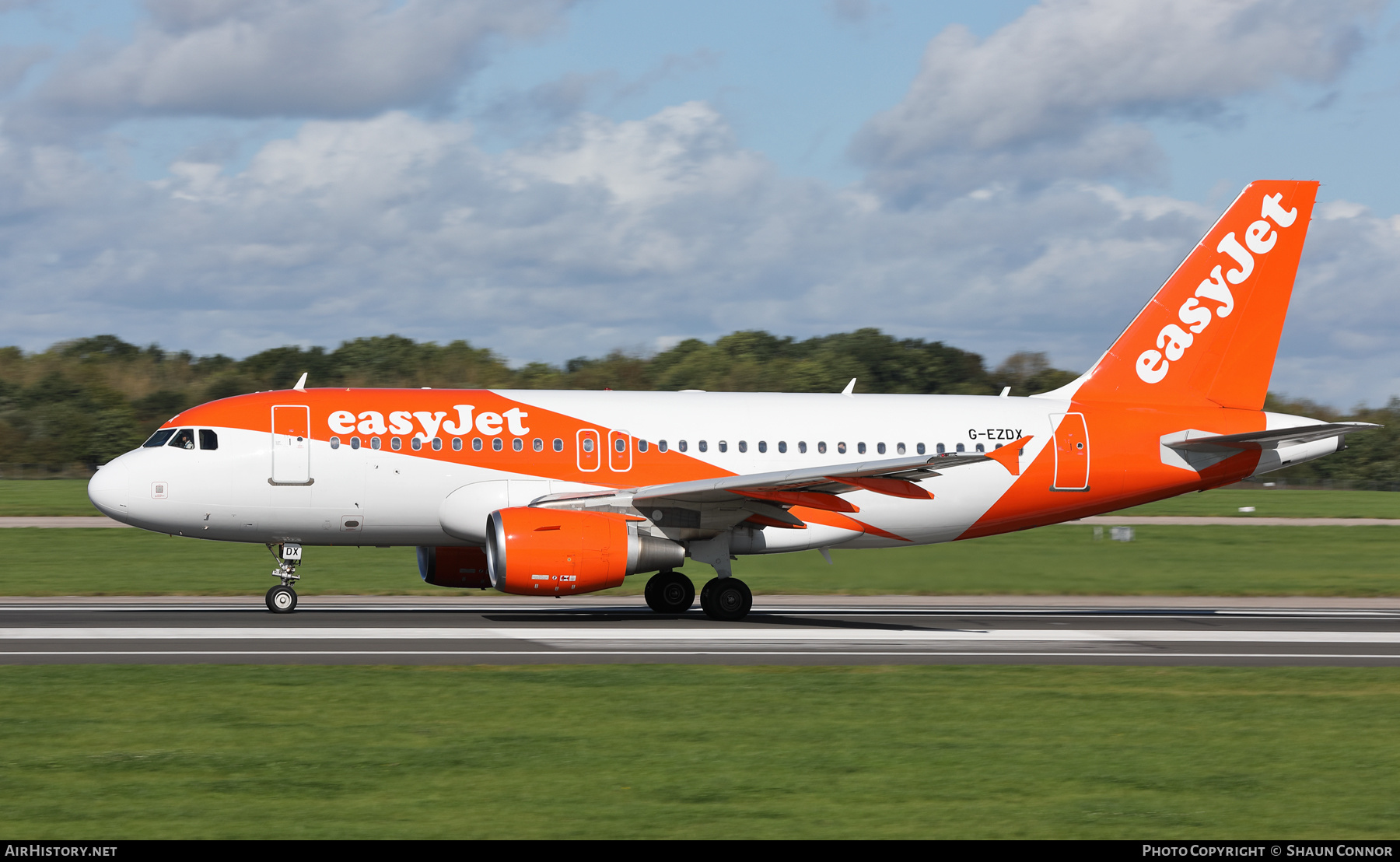 Aircraft Photo of G-EZDX | Airbus A319-111 | EasyJet | AirHistory.net #604591