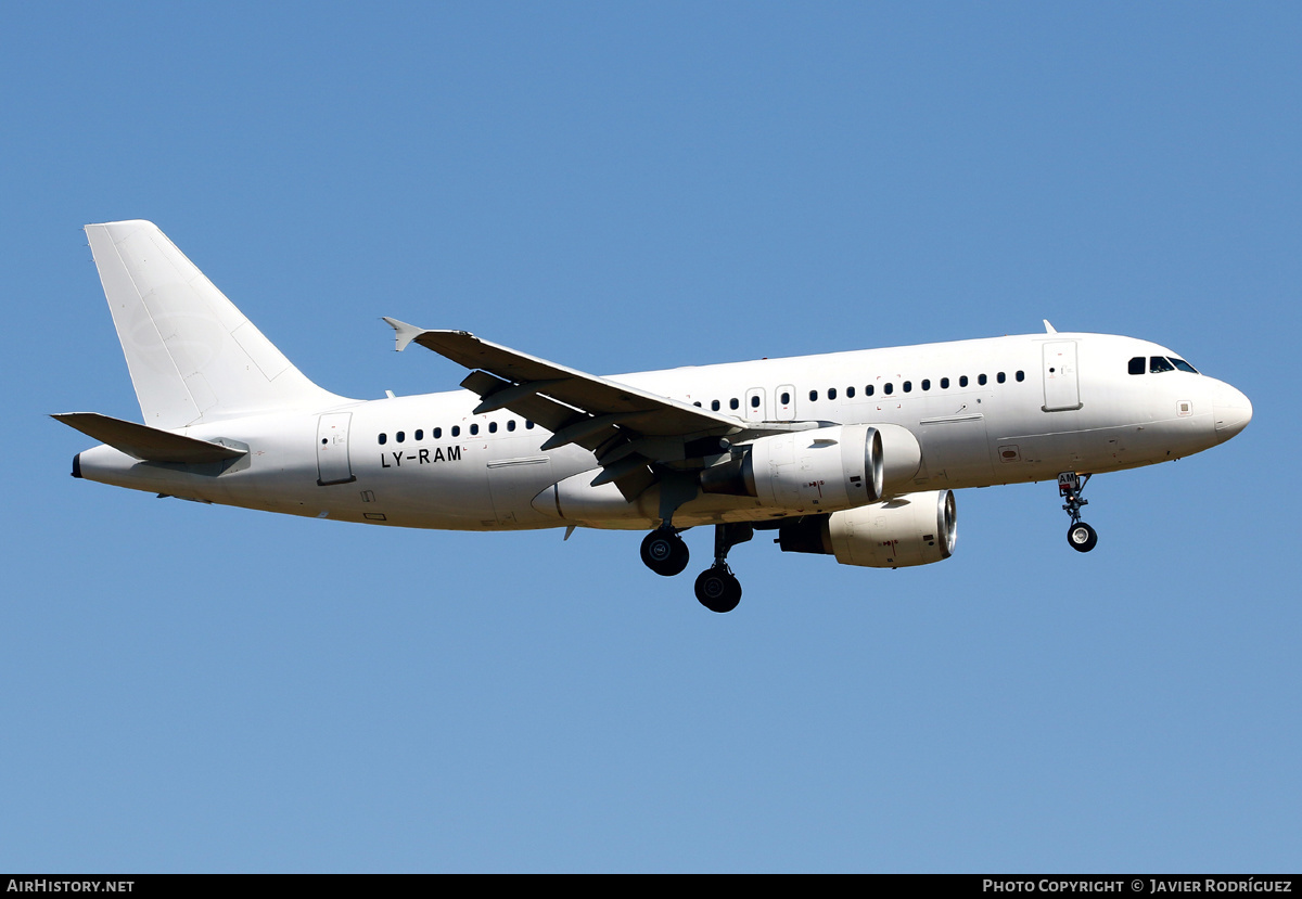 Aircraft Photo of LY-RAM | Airbus A319-112 | AirHistory.net #604592