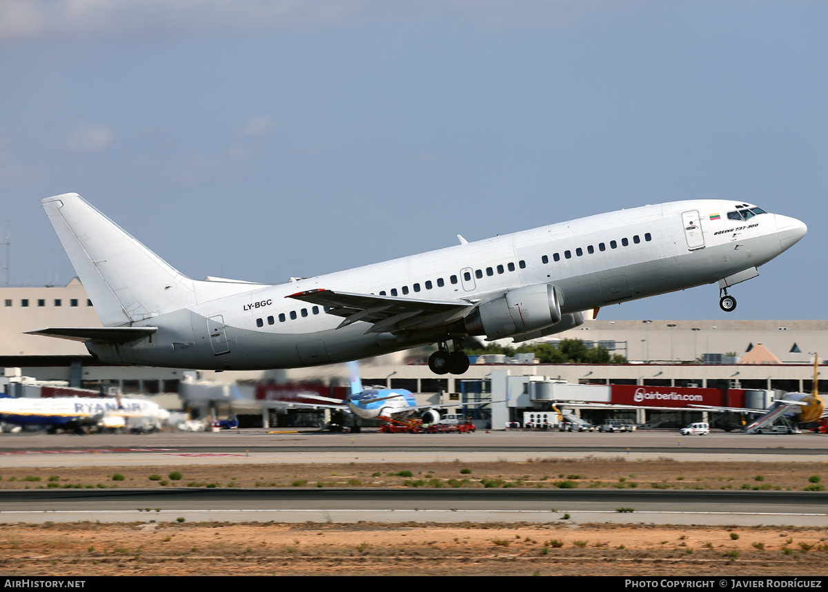 Aircraft Photo of LY-BGC | Boeing 737-35B | AirHistory.net #604593