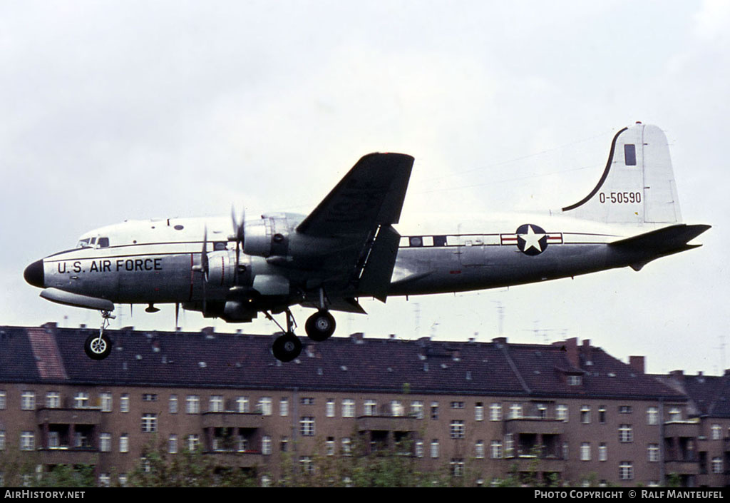 Aircraft Photo of 45-590 / 0-50590 | Douglas C-54G Skymaster | USA - Air Force | AirHistory.net #604644