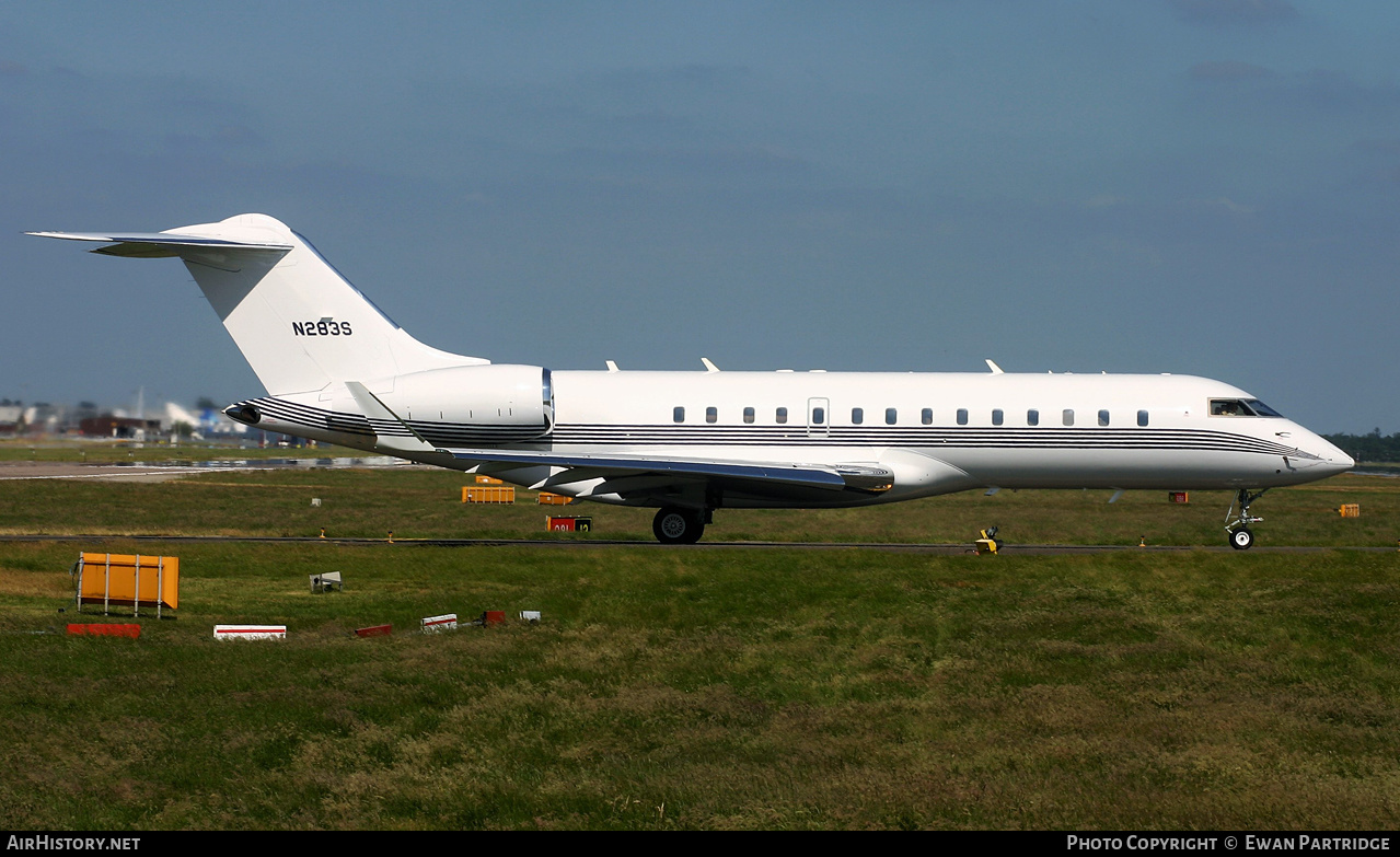 Aircraft Photo of N283S | Bombardier Global Express (BD-700-1A10) | AirHistory.net #604665