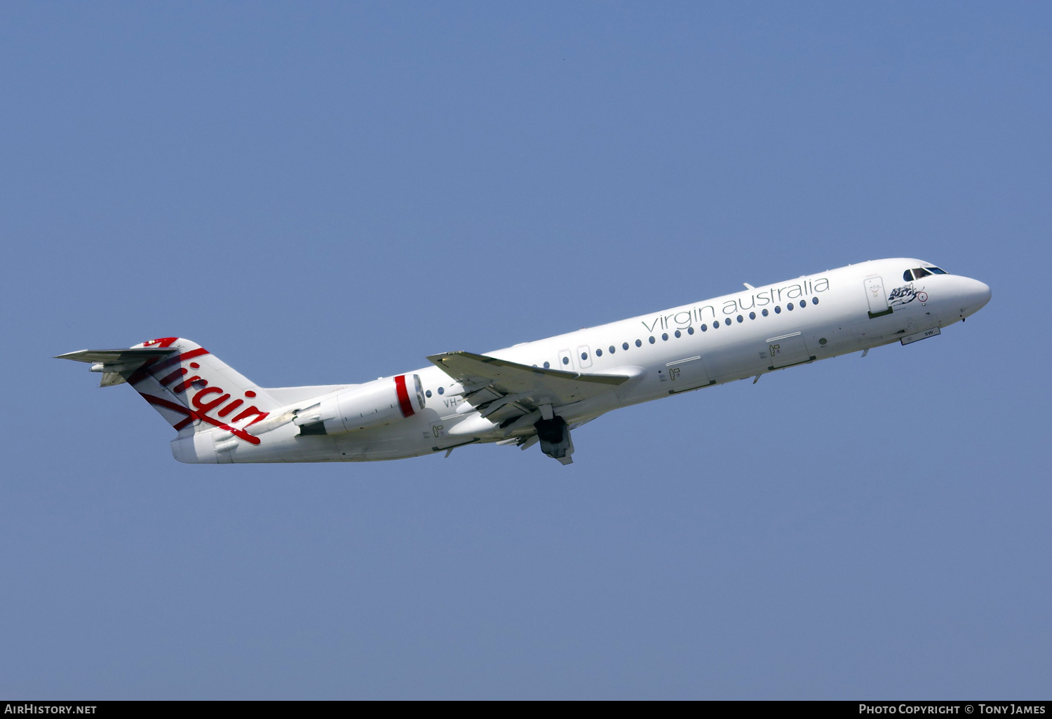 Aircraft Photo of VH-FSW | Fokker 100 (F28-0100) | Virgin Australia Regional Airlines | AirHistory.net #604725