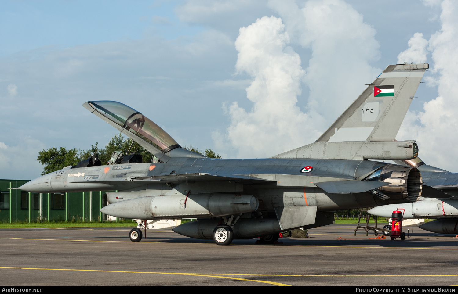 Aircraft Photo of 135 | General Dynamics F-16BM Fighting Falcon | Jordan - Air Force | AirHistory.net #604872