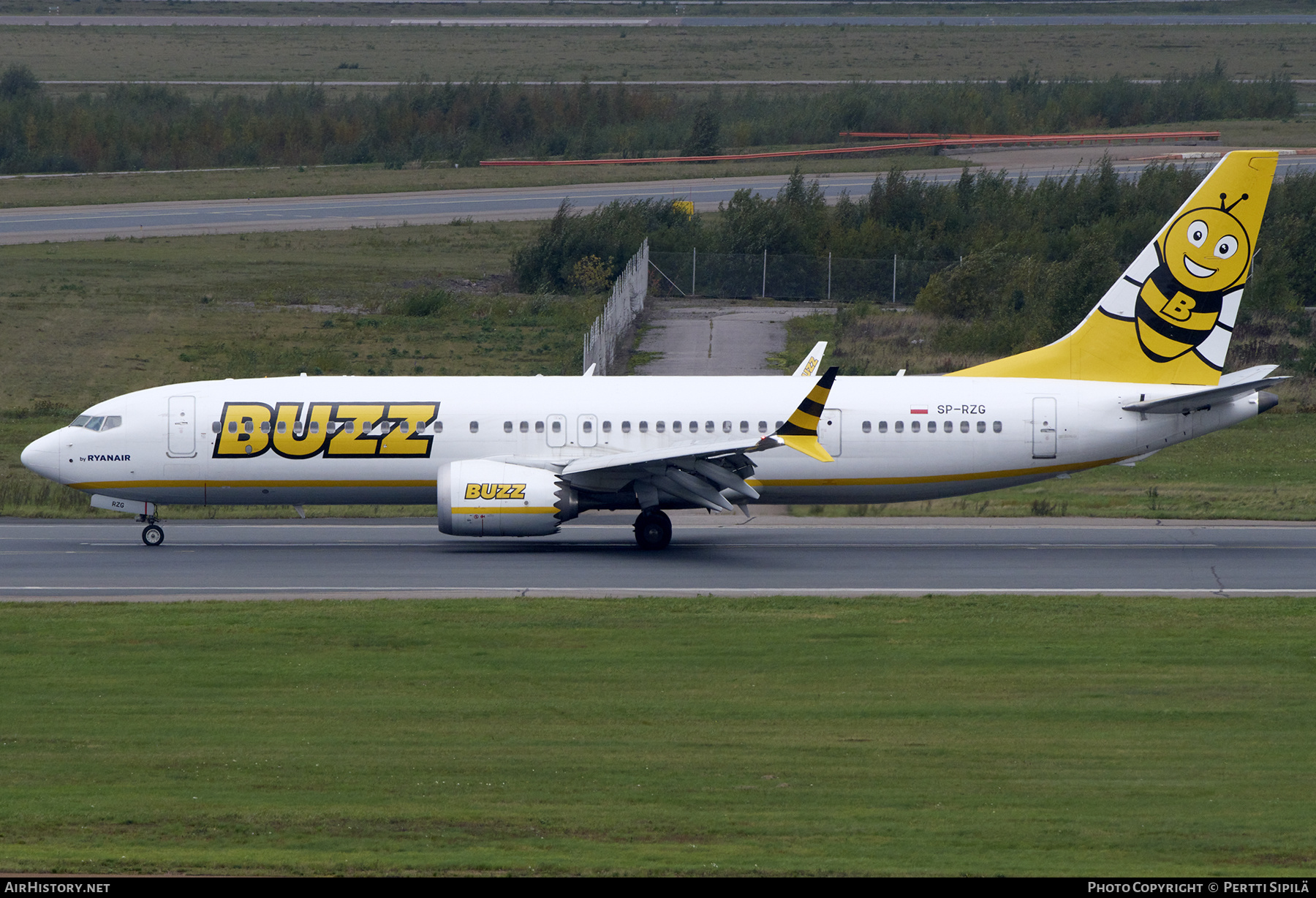 Aircraft Photo of SP-RZG | Boeing 737-8200 Max 200 | Buzz | AirHistory.net #604885