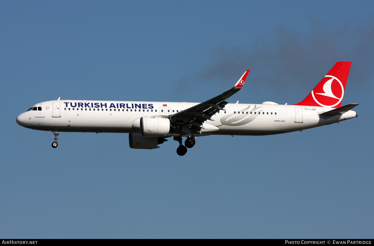 Aircraft Photo of TC-LSH | Airbus A321-271NX | Turkish Airlines | AirHistory.net #604929