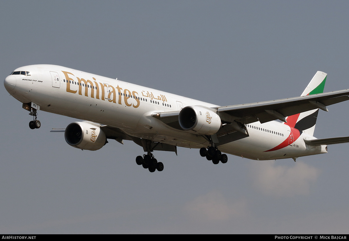 Aircraft Photo of A6-EMV | Boeing 777-31H | Emirates | AirHistory.net #604986