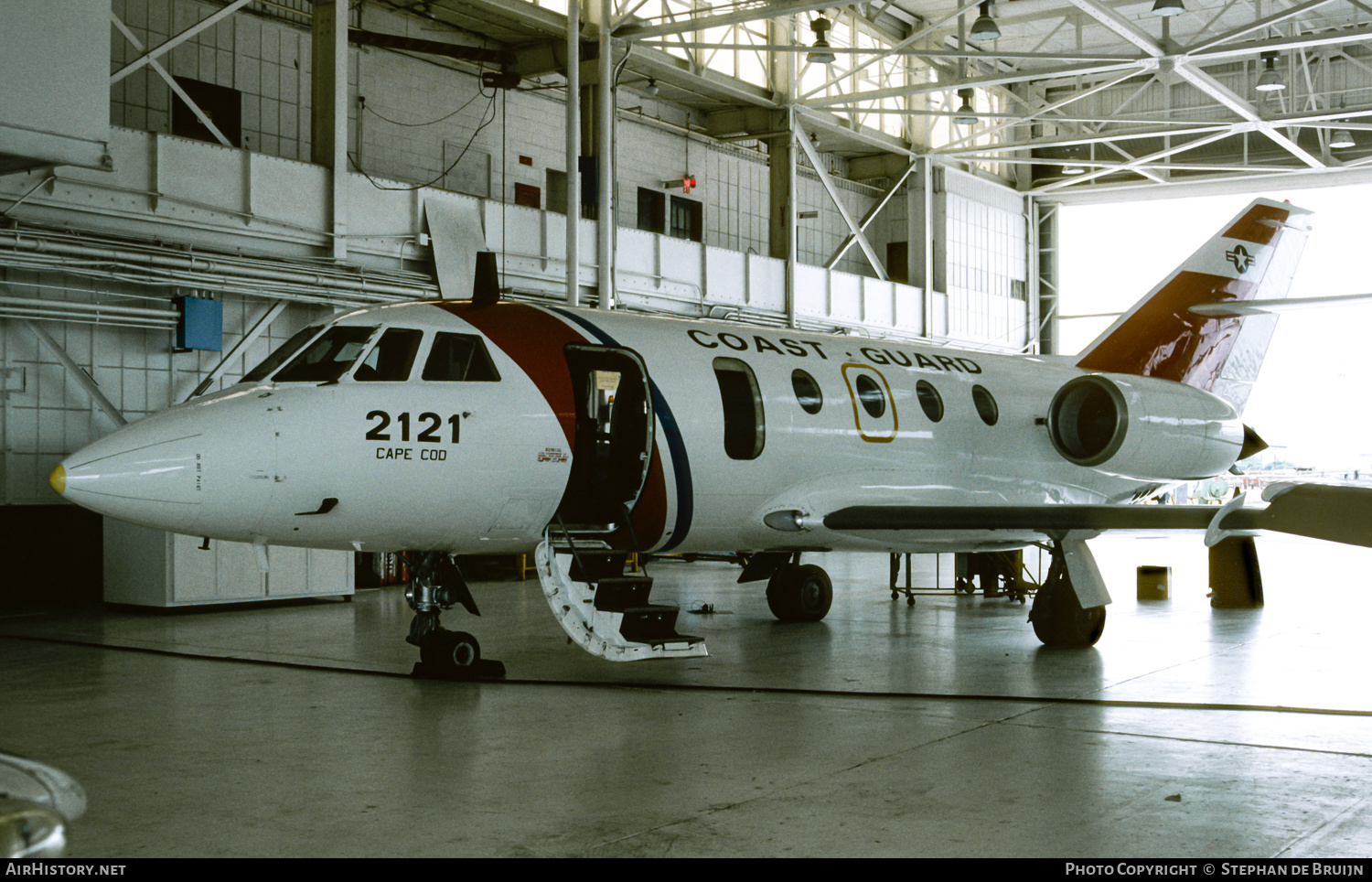 Aircraft Photo of 2121 | Dassault HU-25A Guardian (20G) | USA - Coast Guard | AirHistory.net #605161