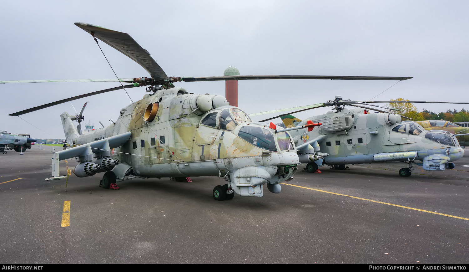 Aircraft Photo of 5211 | Mil Mi-24D | East Germany - Air Force | AirHistory.net #605177