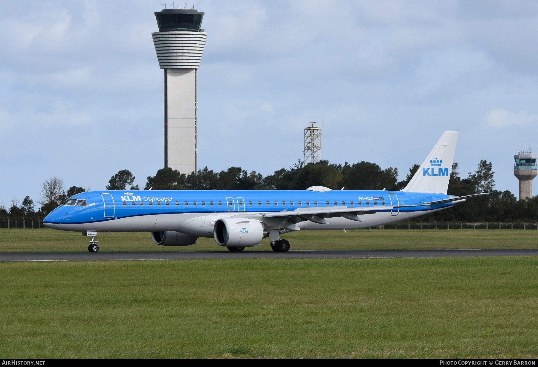 Aircraft Photo of PH-NXS | Embraer 195-E2 (ERJ-190-400) | KLM Cityhopper | AirHistory.net #605194