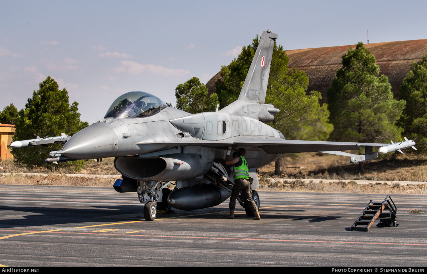 Aircraft Photo of 4055 | Lockheed Martin F-16CJ Fighting Falcon | Poland - Air Force | AirHistory.net #605258