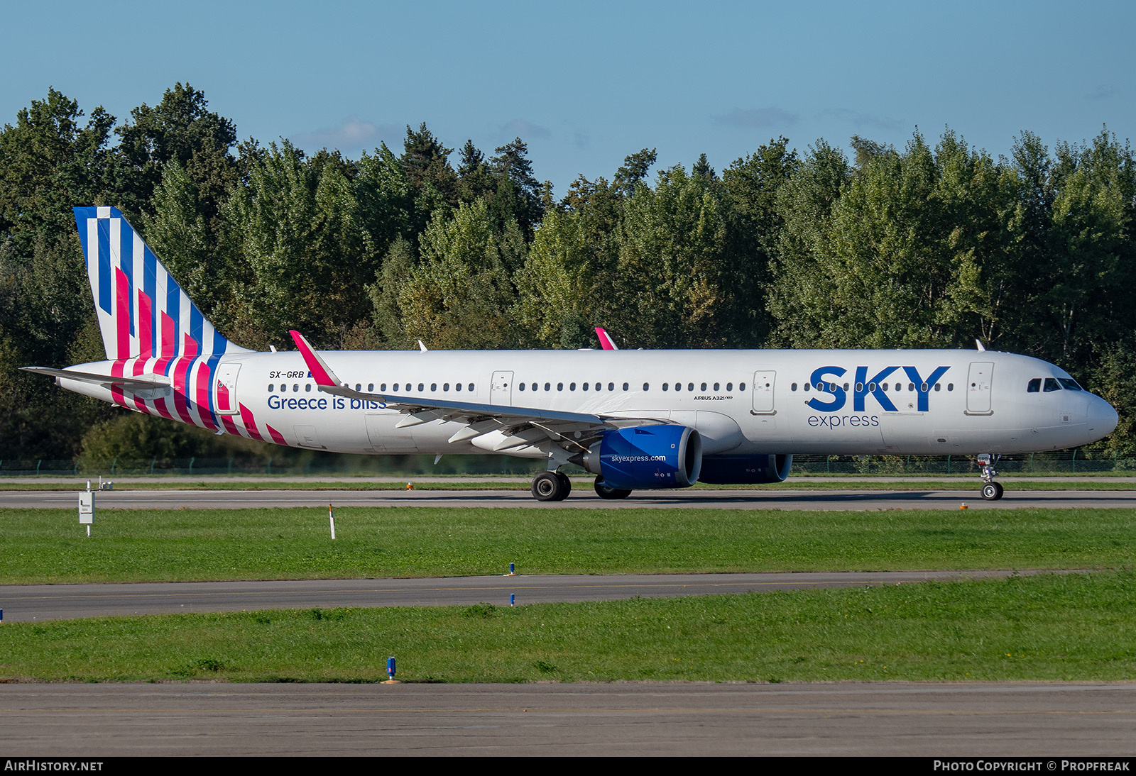 Aircraft Photo of SX-GRB | Airbus A321-251N | Sky Express | AirHistory.net #605271