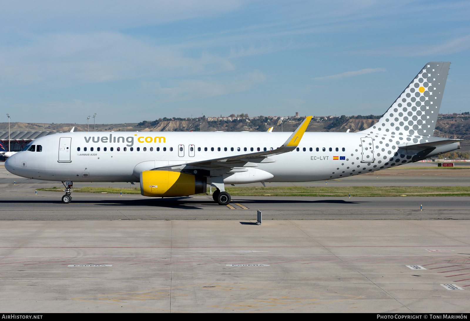 Aircraft Photo of EC-LVT | Airbus A320-232 | Vueling Airlines | AirHistory.net #605309