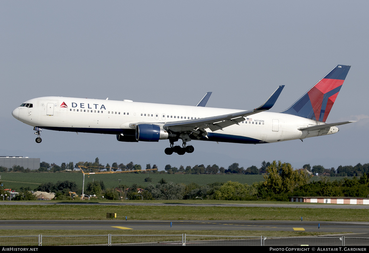 Aircraft Photo of N174DN | Boeing 767-332/ER | Delta Air Lines | AirHistory.net #605316