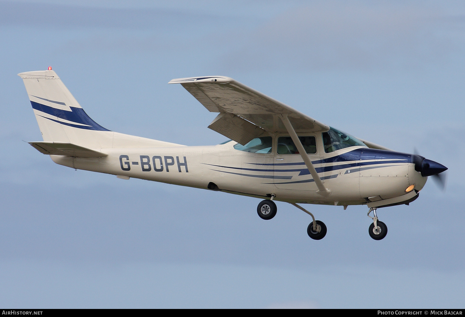 Aircraft Photo of G-BOPH | Cessna TR182 Turbo Skylane RG | AirHistory.net #605409