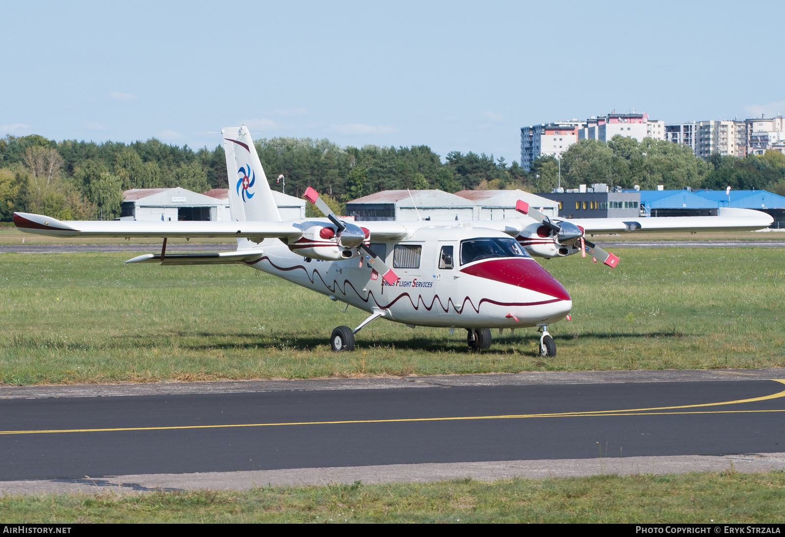 Aircraft Photo of HB-LUZ | Vulcanair P-68C Victor | Swiss Flight Services | AirHistory.net #605451