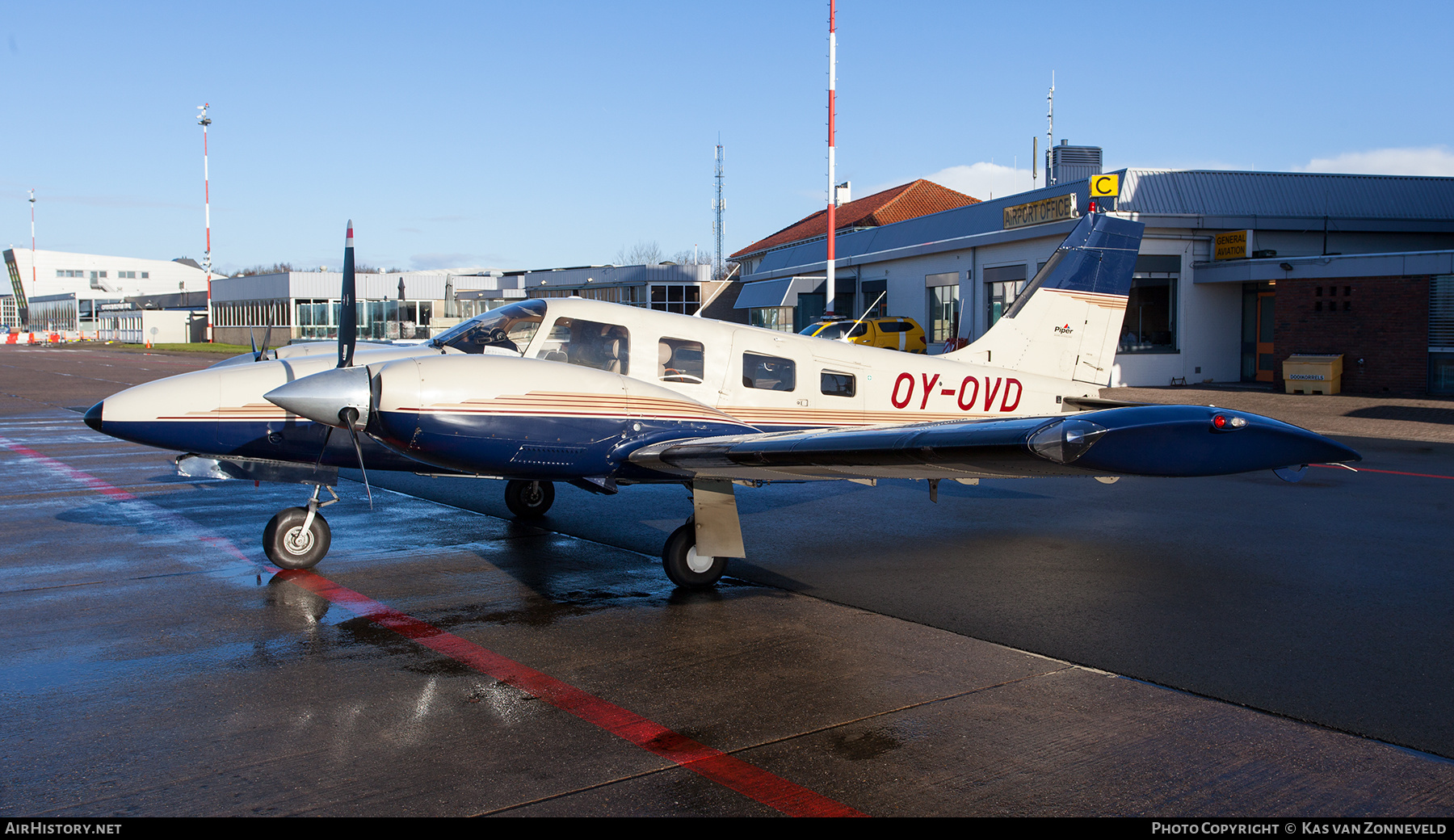 Aircraft Photo of OY-OVD | Piper PA-34-220T Seneca IV | AirHistory.net #605723