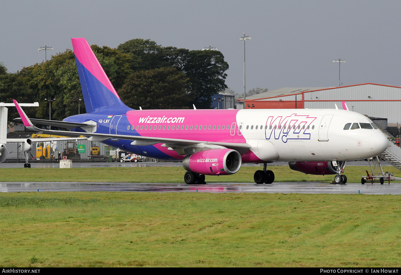 Aircraft Photo of HA-LWV | Airbus A320-232 | Wizz Air | AirHistory.net #605871